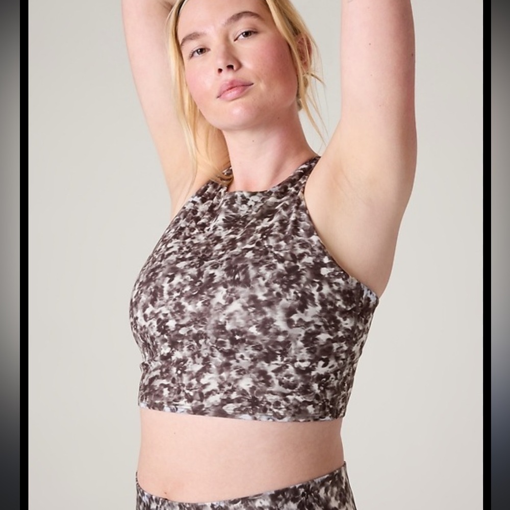 NWT Athleta Conscious Crop Sports Bra black‎ white XS A-C cups light support